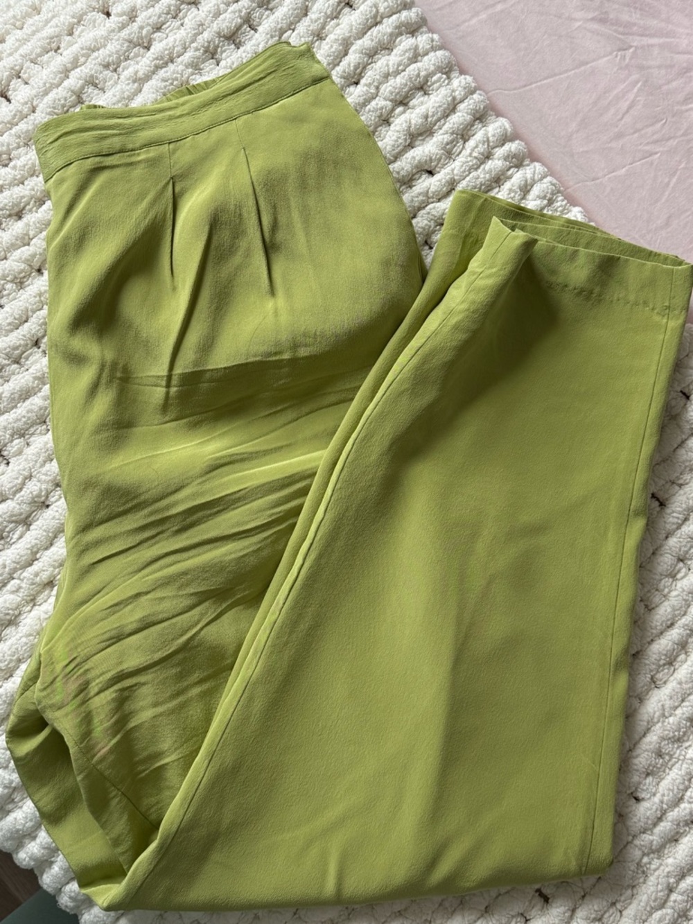 Green Silky High-Waist Pleated Trousers